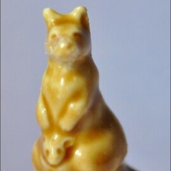 RED ROSE WADE series KANGAROO AMERICAN SERIES #2 1985-1994 WHIMSIES - Picture 1 of 4